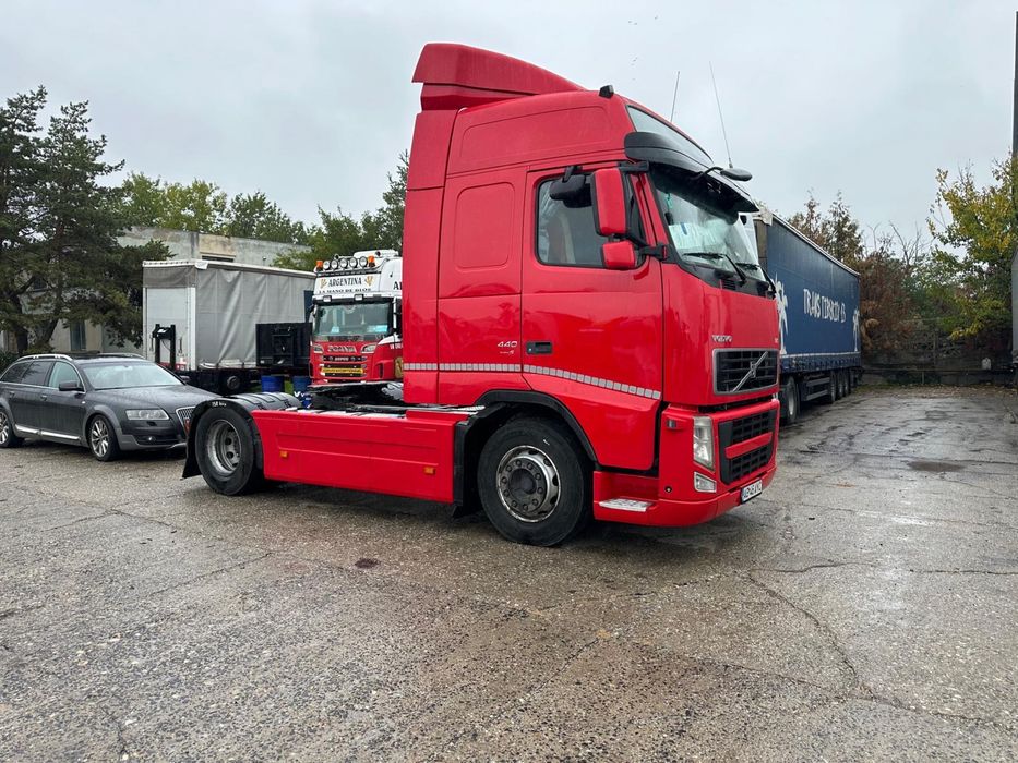 Vând ansamblu Volvo FH Euro 5 si semiremorca coil Schwarzmuller