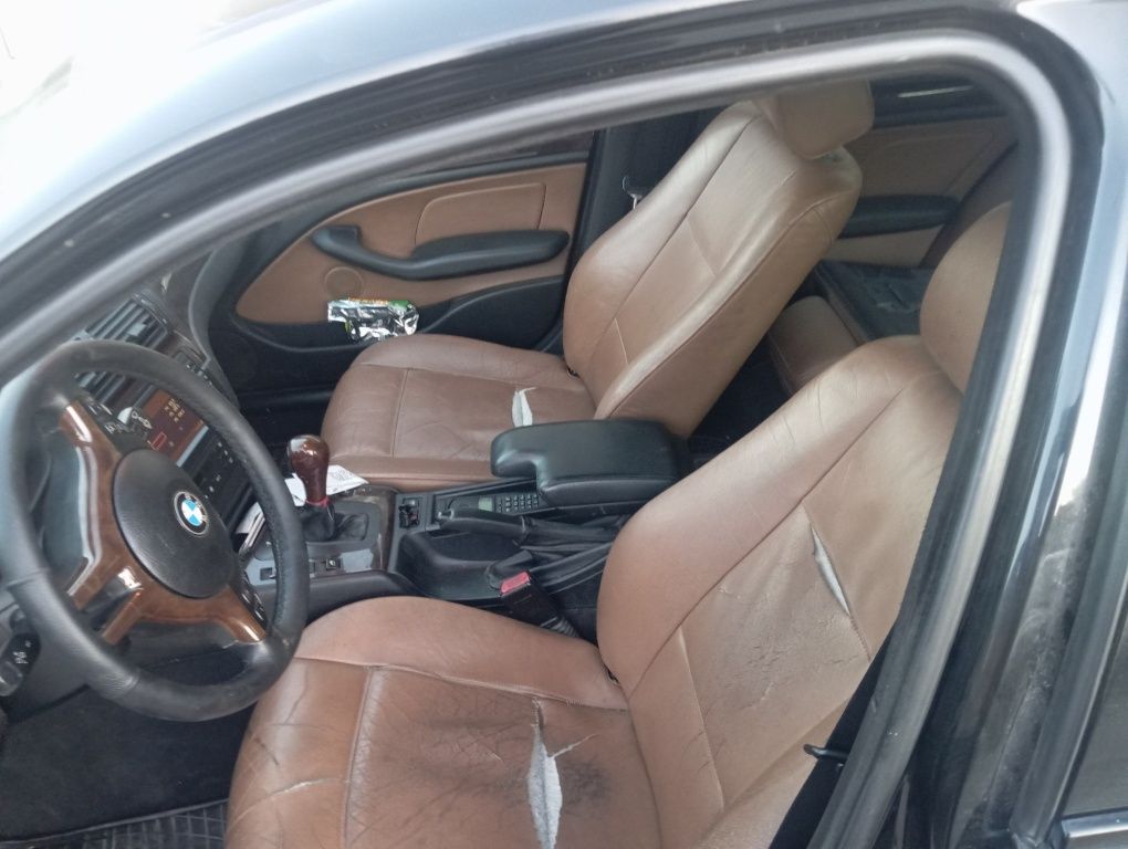Продавам BMW E46 330D 184 На части