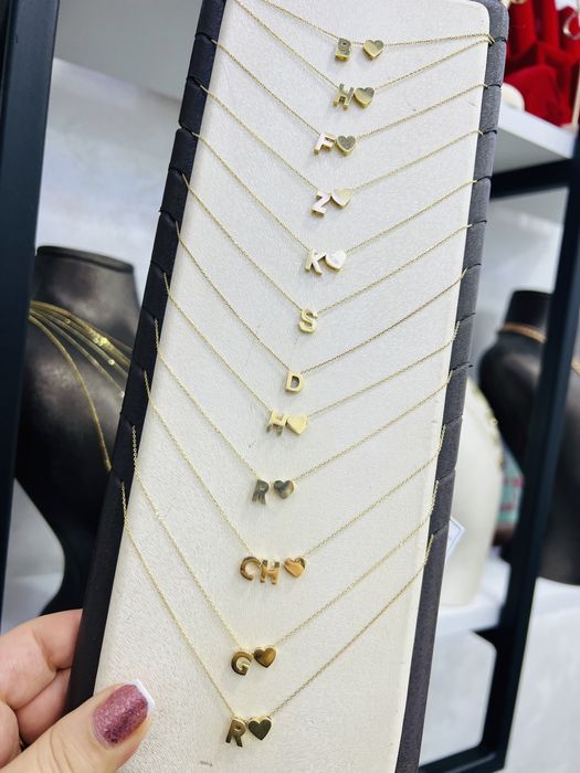 Золотая красивая цепочка буква) Золото 585 есть доставка.