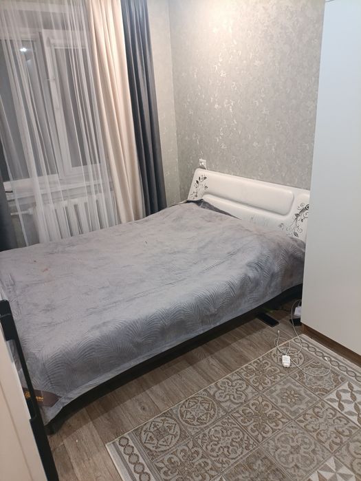 Продам кровать с матрасом