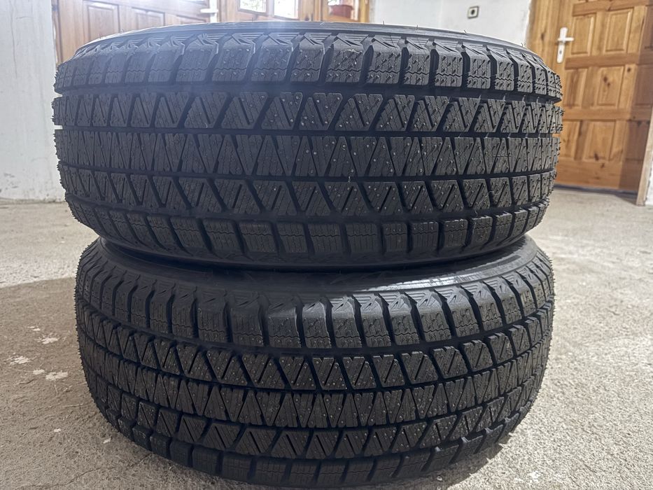 2 бр. Зимни гуми Bridgestone 235/ 55/ 19 DOT 2424