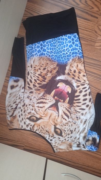 Дамски блузи М размер.