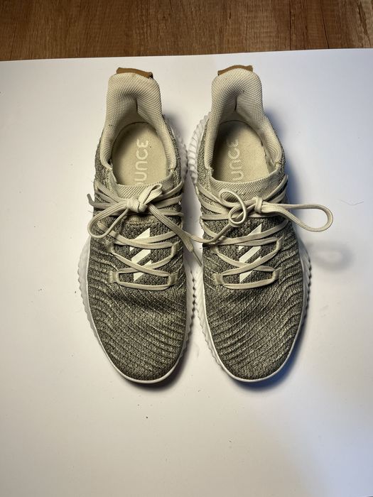 Маратонки Adidas размер 43