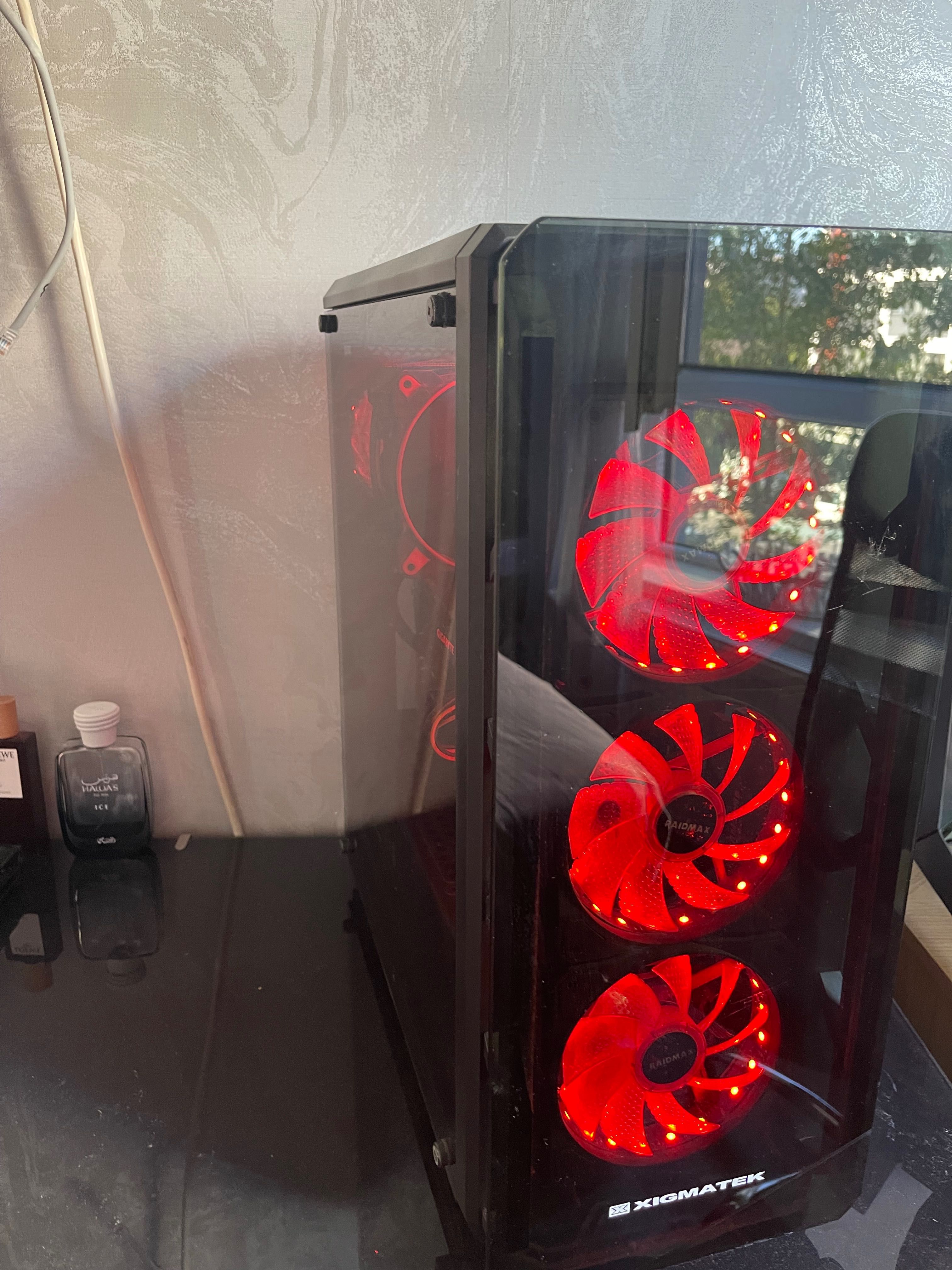 Продавам процесор R5 3600X, дъно Gigabyte Aorus B450, 16GB Ram