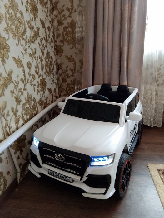 Прокат машин на годик малышам