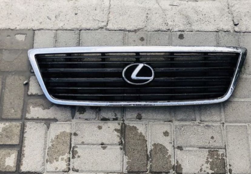 Продам Решетку Lx 470