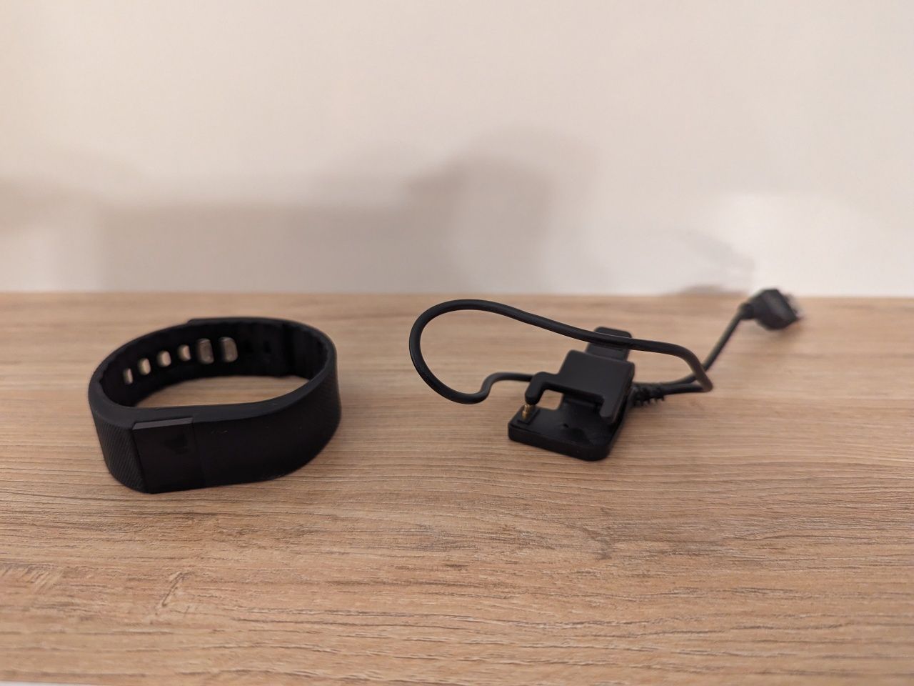 Acme Smart Band Fitness Tracker