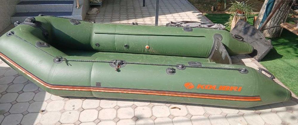 Надувная лодка с мотором