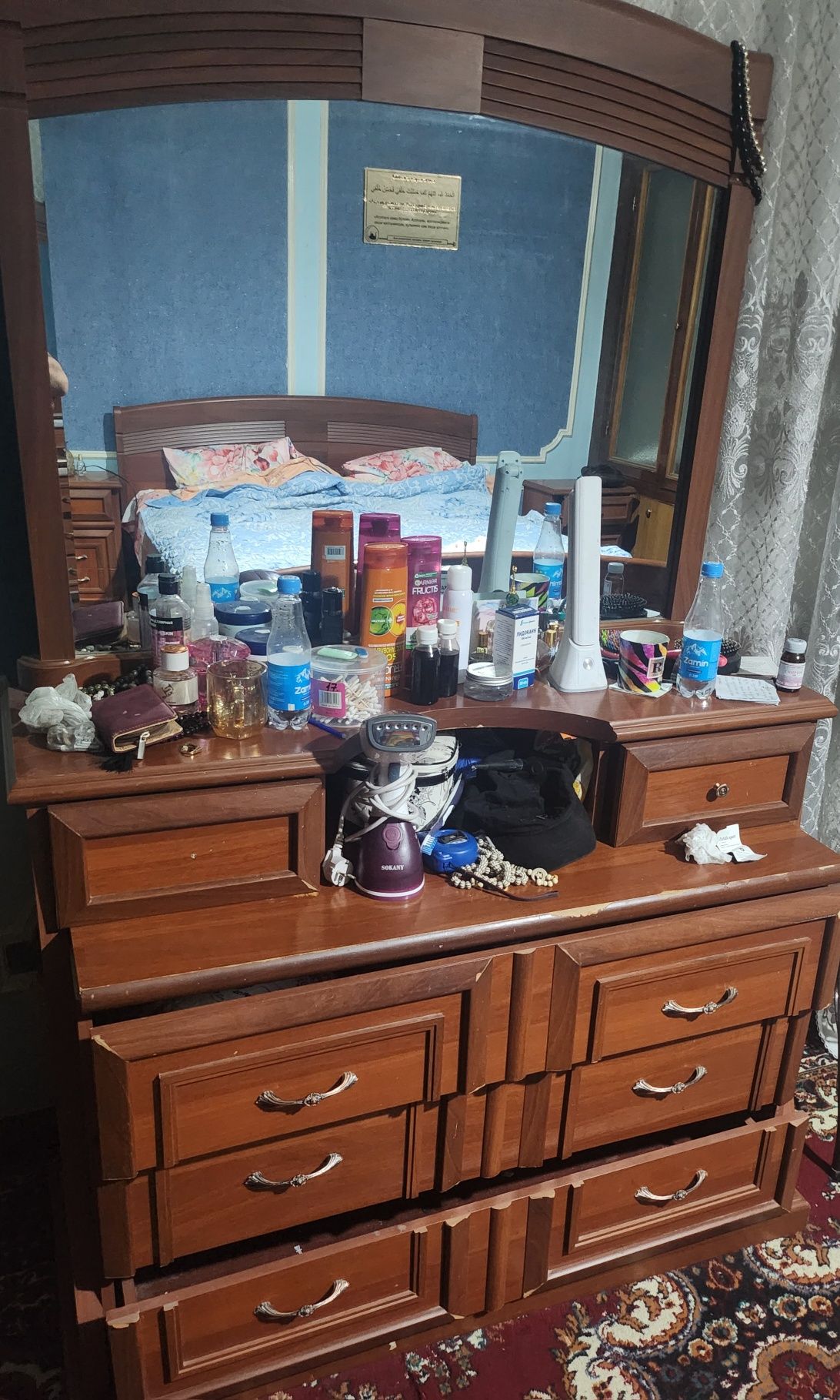 Продаётся шкаф трюмо состояние хороший