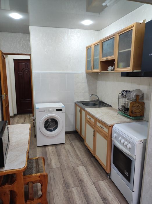 2 ком. М.Горький. Б.И Й. Аренда.