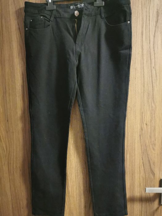 De vânzare pantaloni eleganți dama