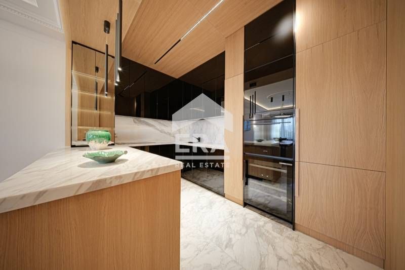 Единствен по рода си апартамент с гледка към Борисовата градина и план