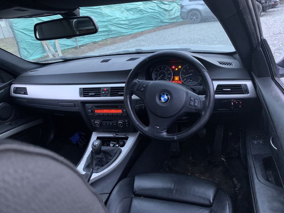 Продаваме на части бмв е92 320и bmw e92 320i.