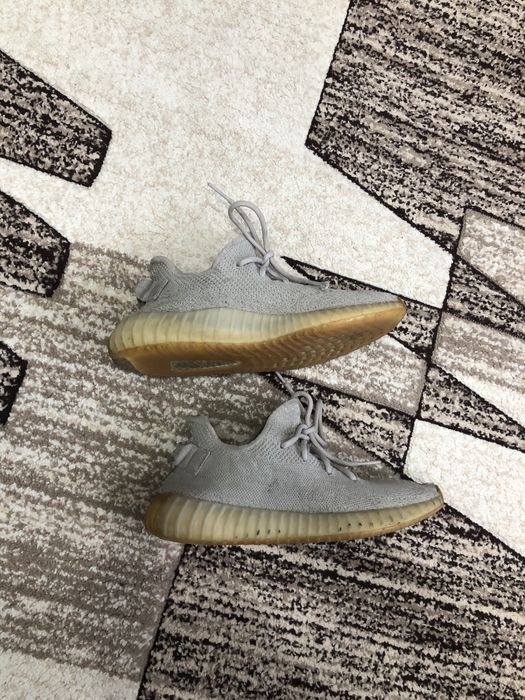 Adidas Yeezy marimea 41