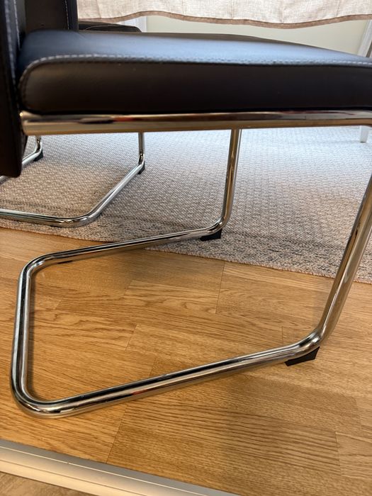 Два Трапезни Столове