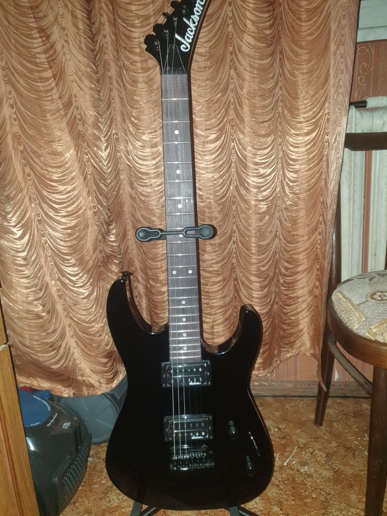 Электрогитара Jackson + Line 6 Spider V20