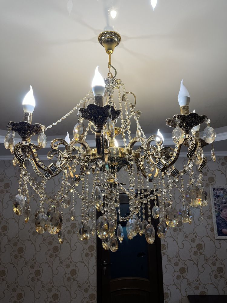 Люстра, продается люстра