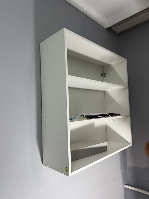 Шкаф/ полка для книг