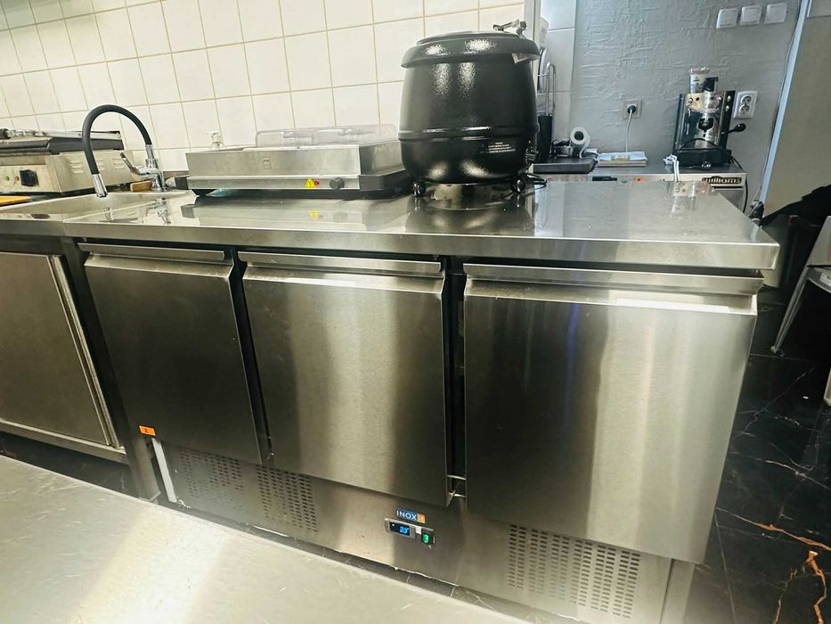 Цялостно оборудване на кулинарен/търговски обект