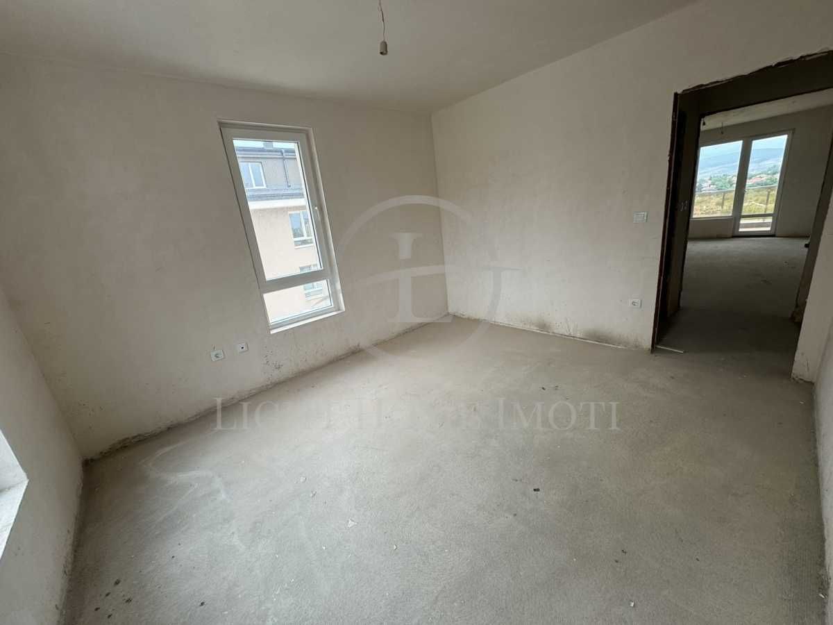 Продава се Тристаен апартамент в Пловдив, Христо Смирненски - 91 кв.м за 1330 €/кв.м - Снимка #4