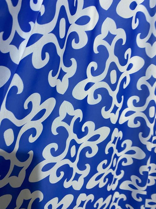 Б/У платья, использованы 1 раз , каждая по 26.000 покупала