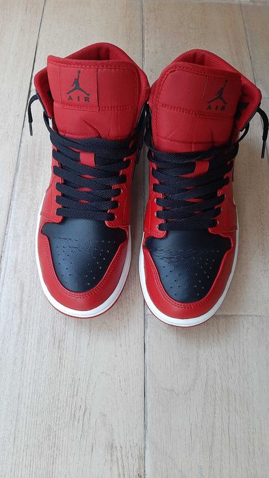 Air Jordan 1 Mid red black gym/reverse bred