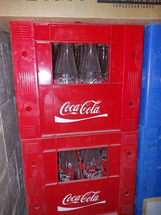 Kola yashik sotiladi