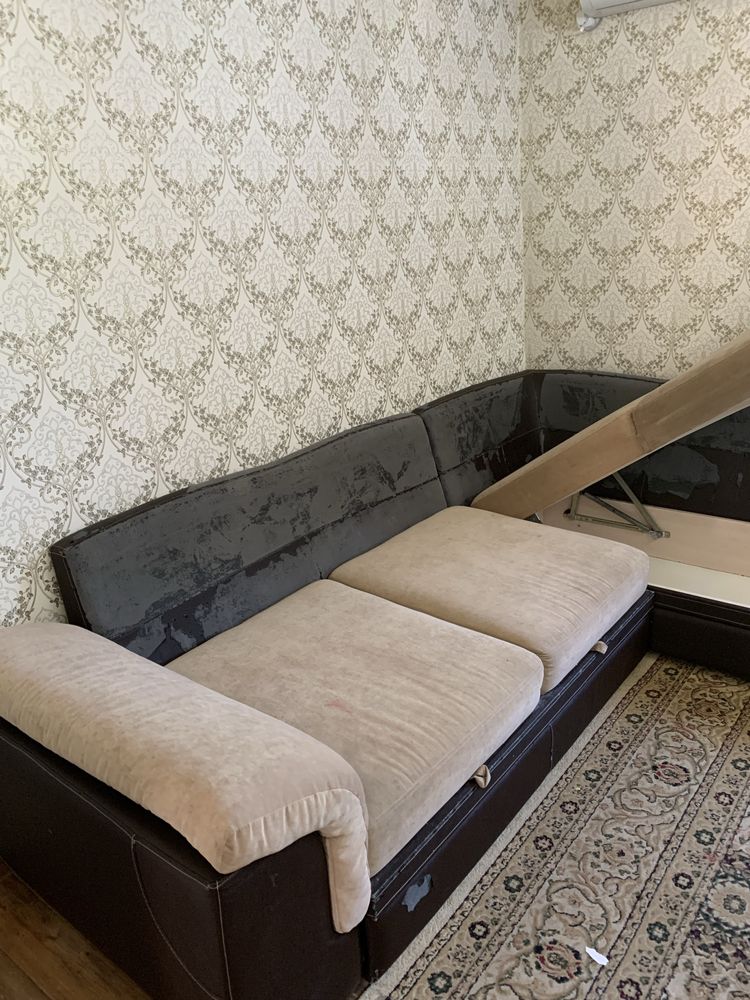Продается угловой диван