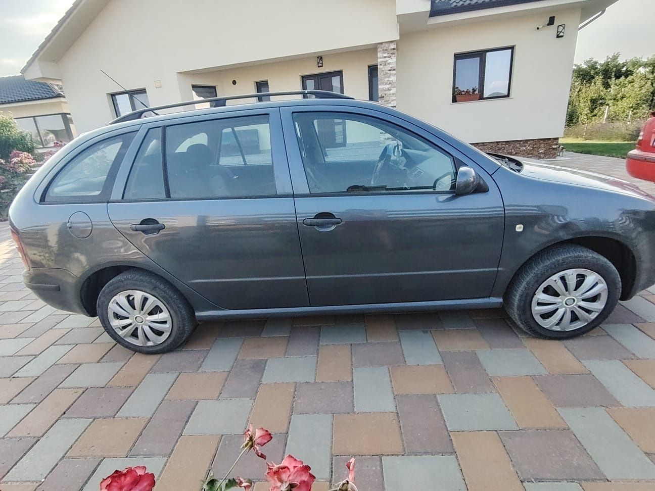 Vând skoda fabia