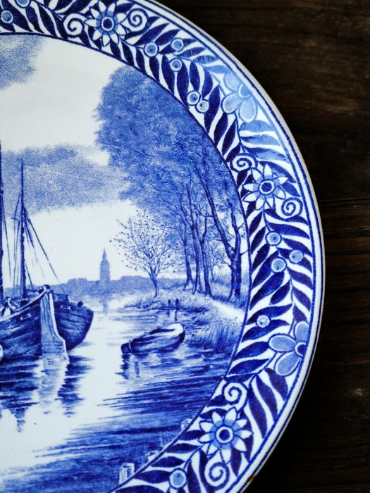 Чиния Boch Frères La Louvière