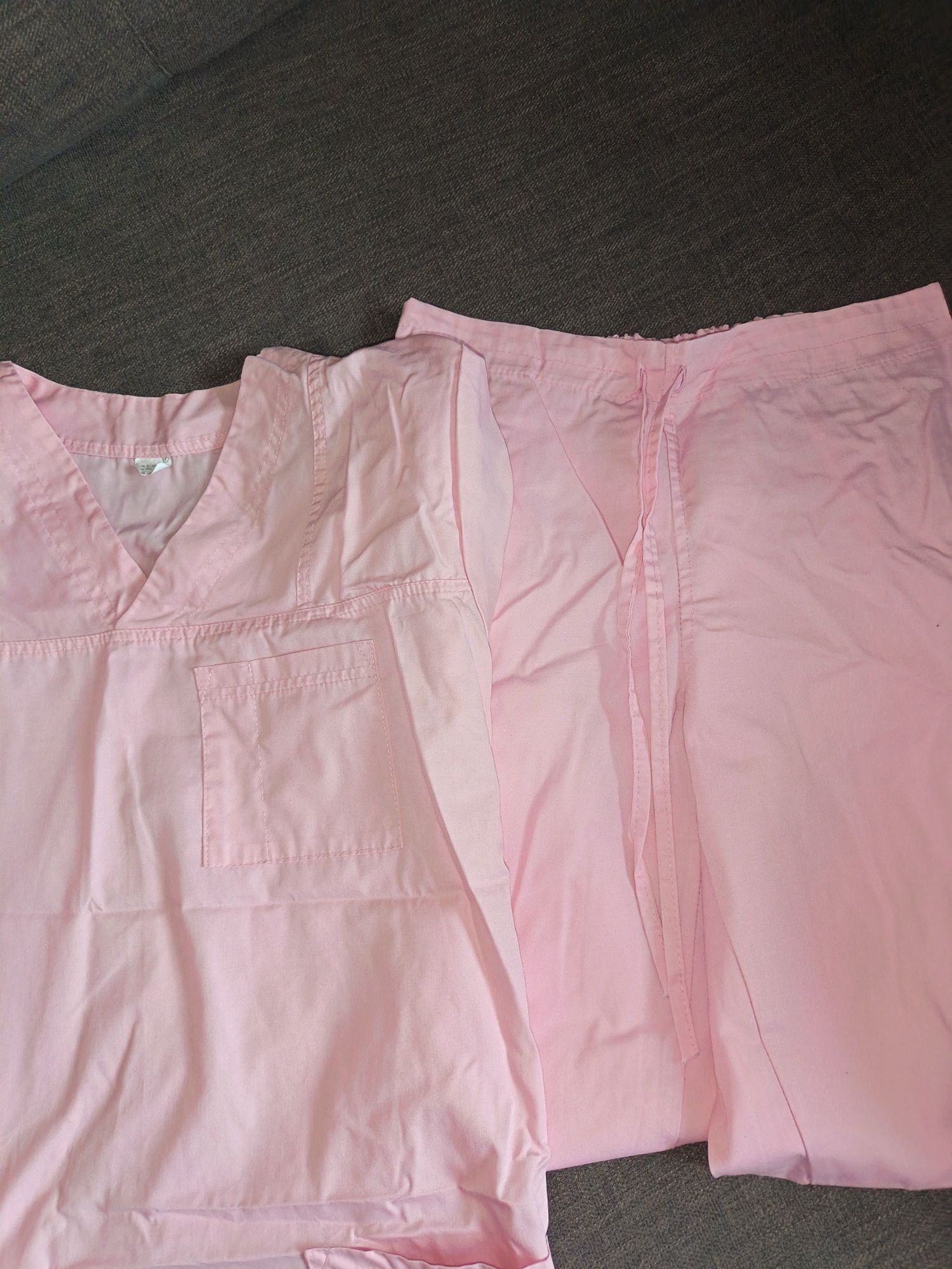 Costum medical nou, Femina