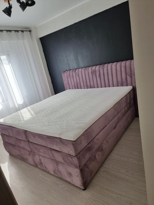 Pat matrimonial tapitat roz