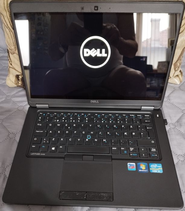 Продавам Лаптоп DELL.