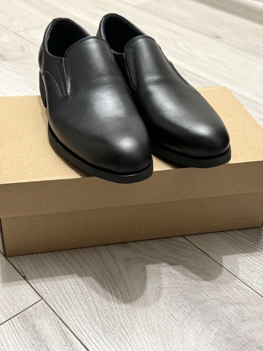 Продам туфли новые