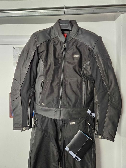 Чисто нов мото екип IXS -(текстил и кожа) , размери: от 50 до 56