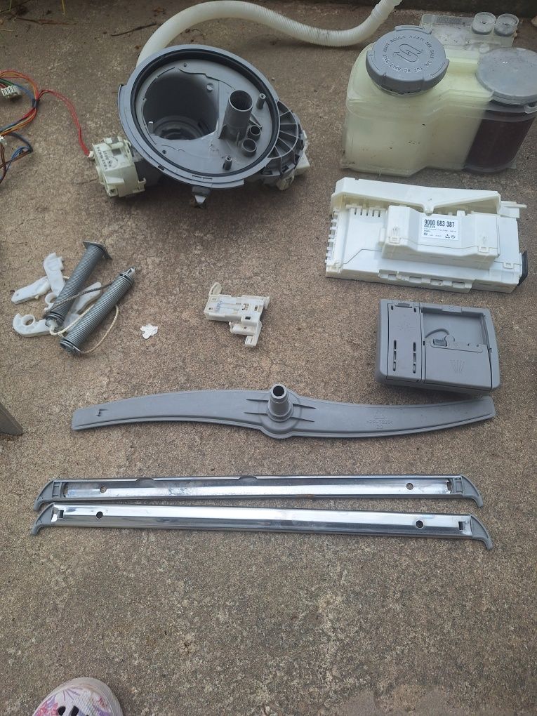 Съдомиялна bosch smu48t12sk/55 за части