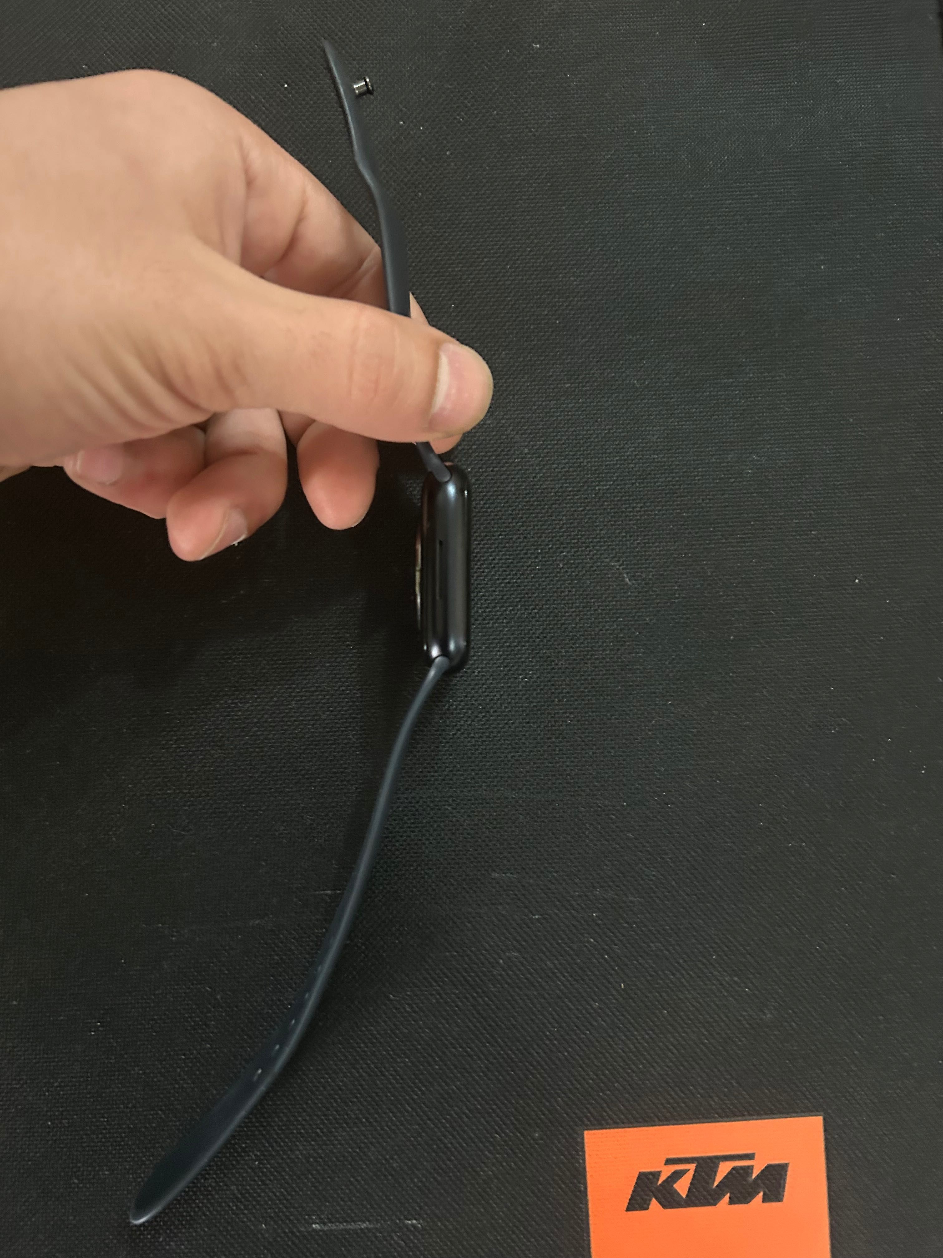 Apple Watch SERIES 9 45MM  (GPS+Cellular )