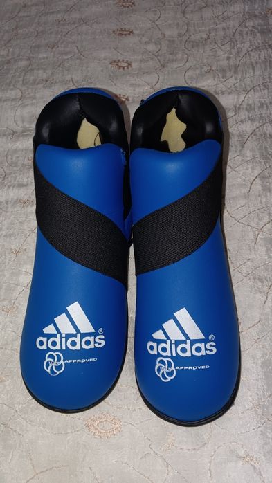 футы для спорта почти новые