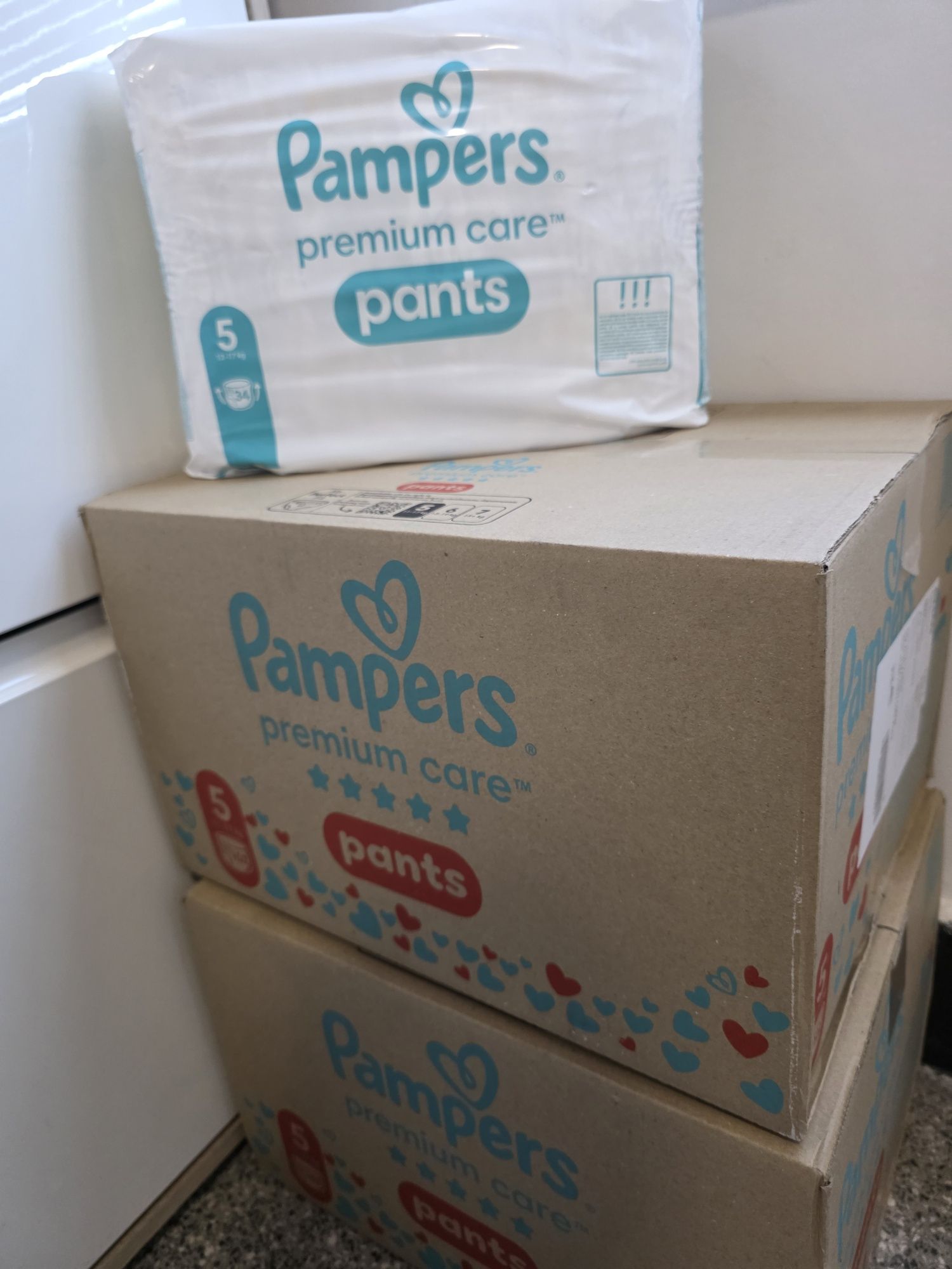 238 бр гащички памперси 5ца Pampers premium care pants