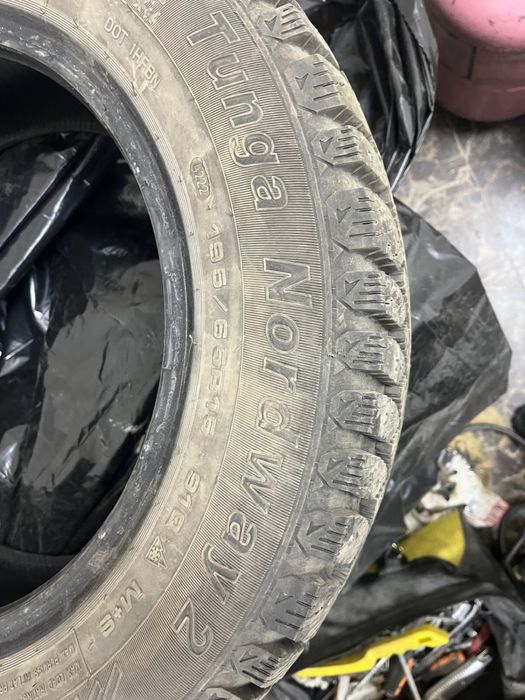 Продам зимние шины