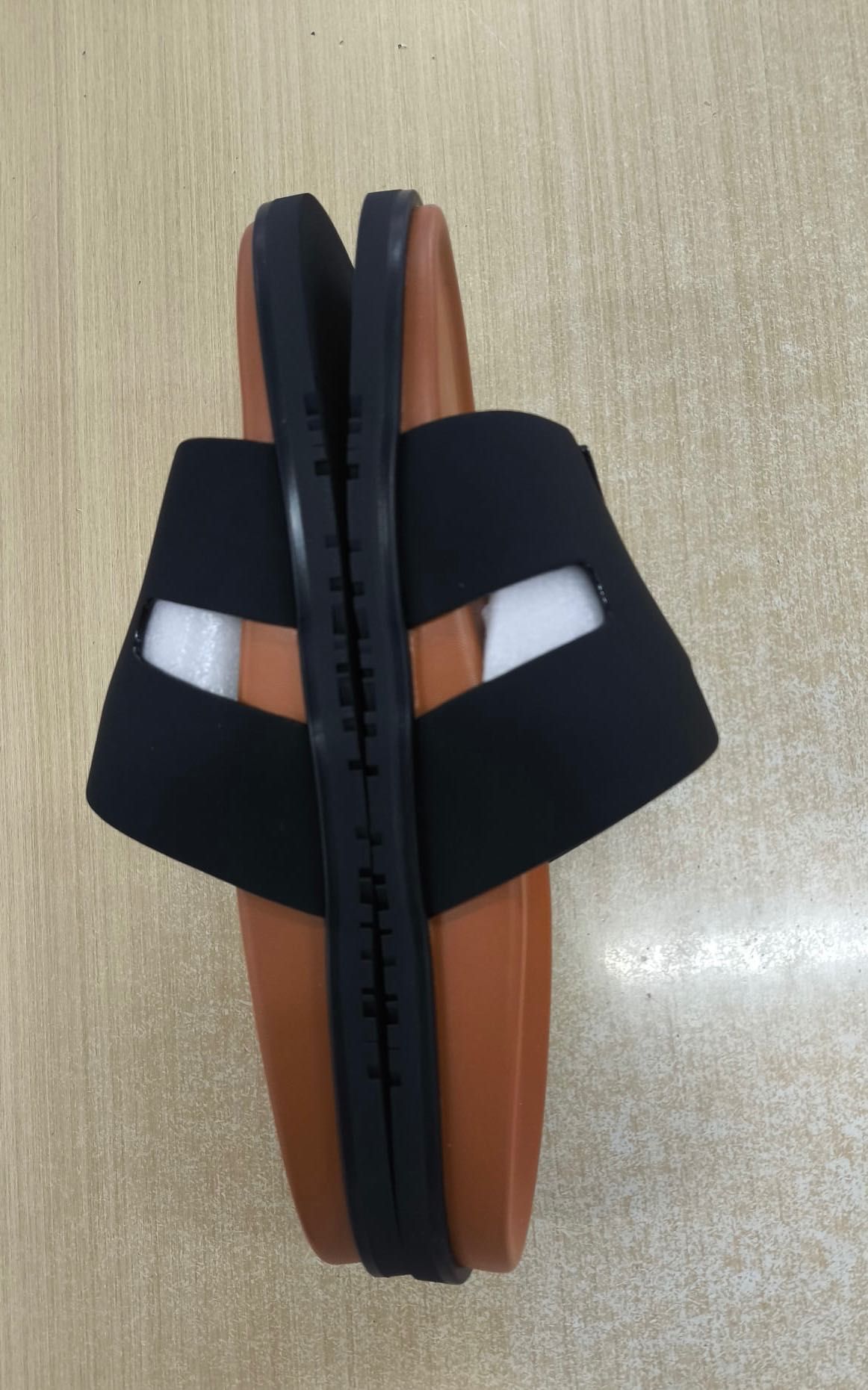 Мъжки чехли на марката Hermès