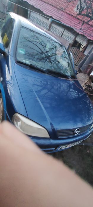 Vând Opel Astra .
