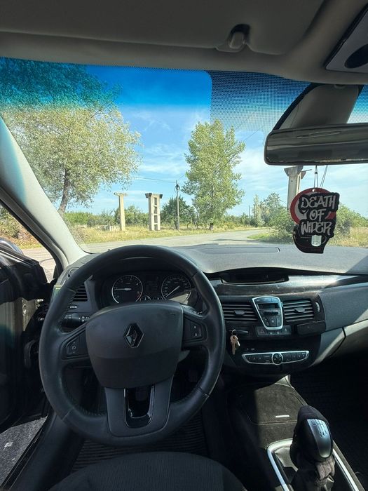 Vând Renault Laguna 3