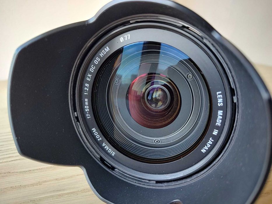 Sigma 17-50mm f/2.8 EX DC OS HSM за Nikon