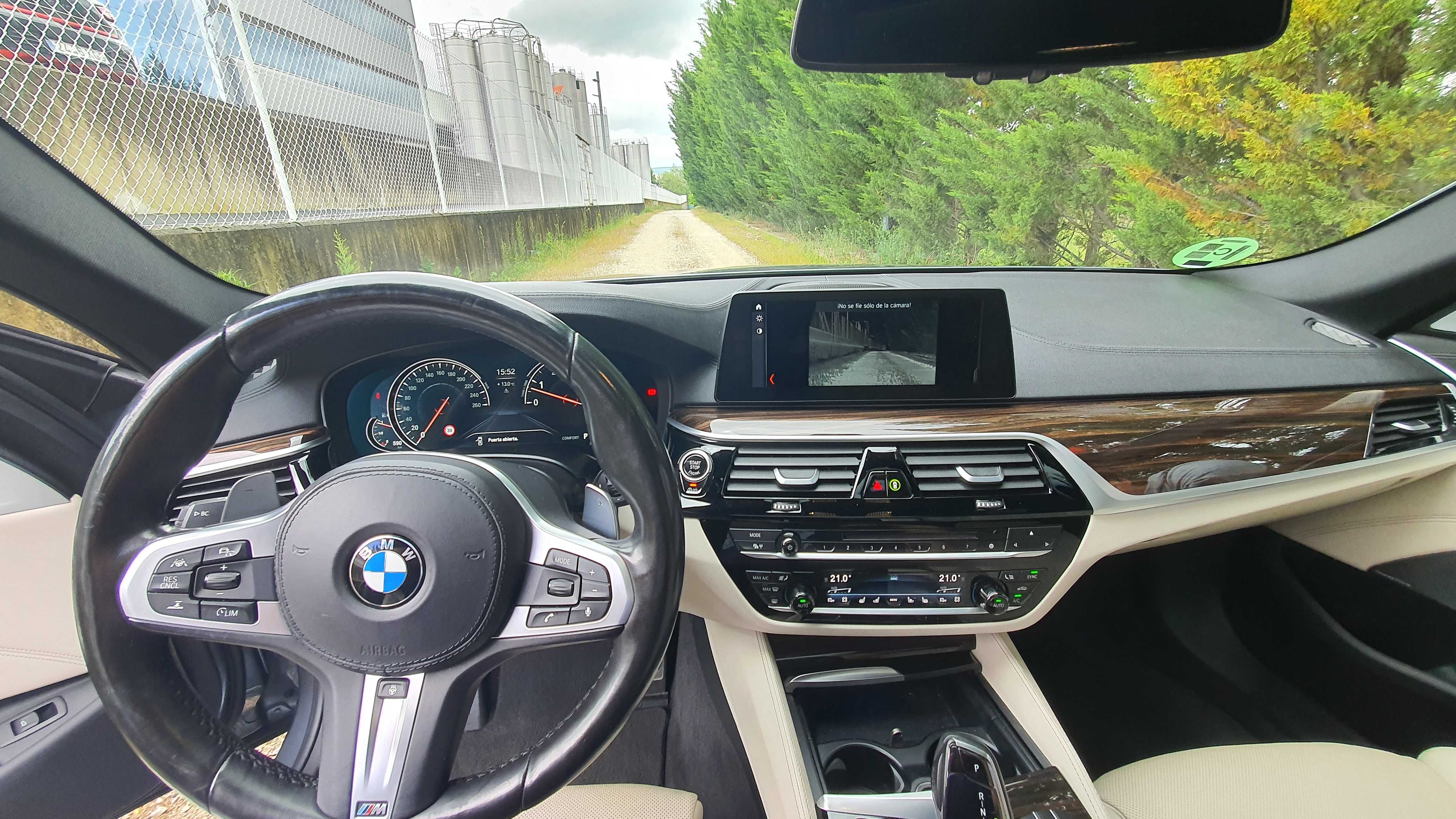 BMW 540i xdrive .pack M  si toate dotariile disponible Night vision...