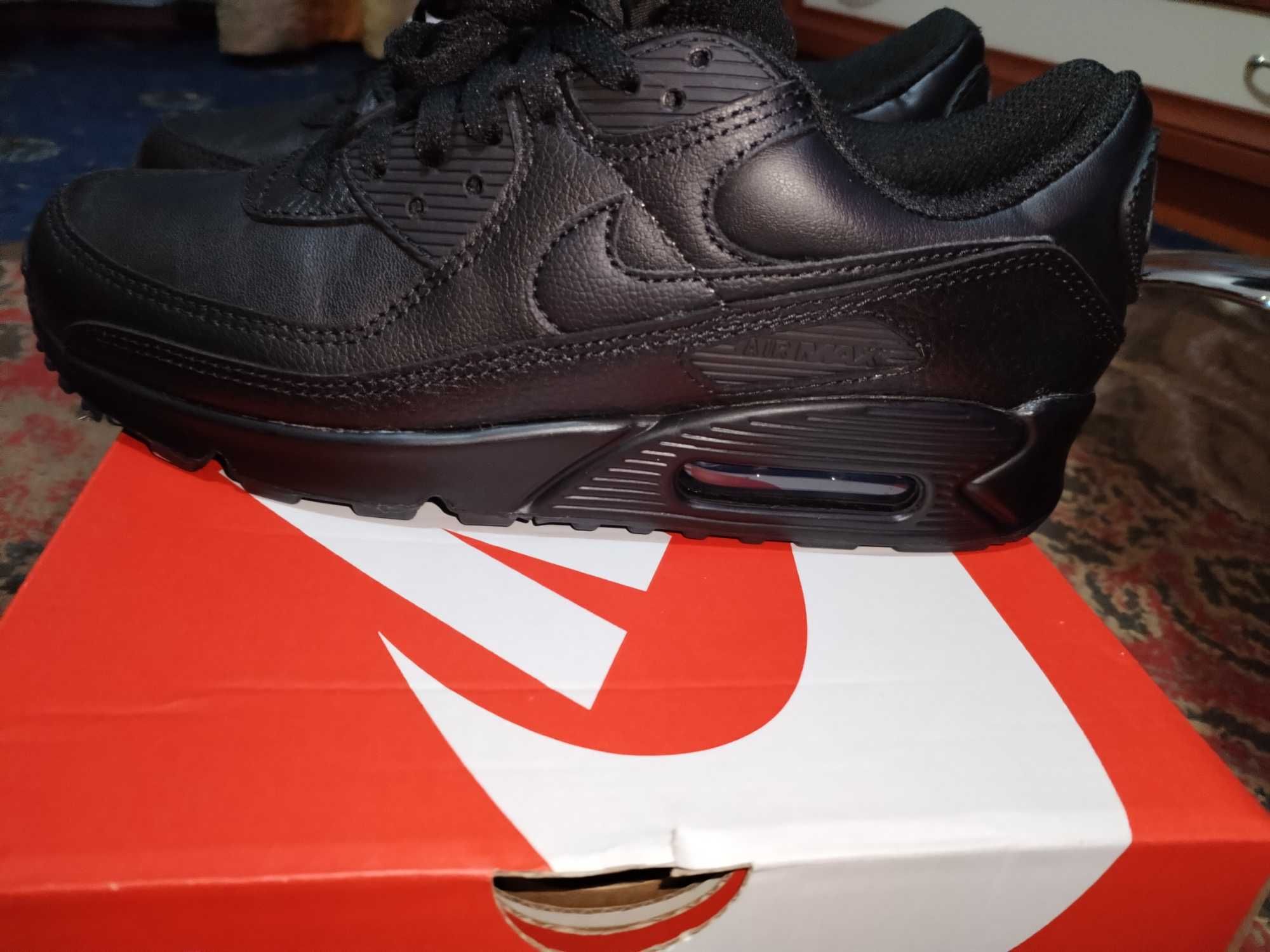 Продавам маратонки NIKE 'Air Max 90 LTR'