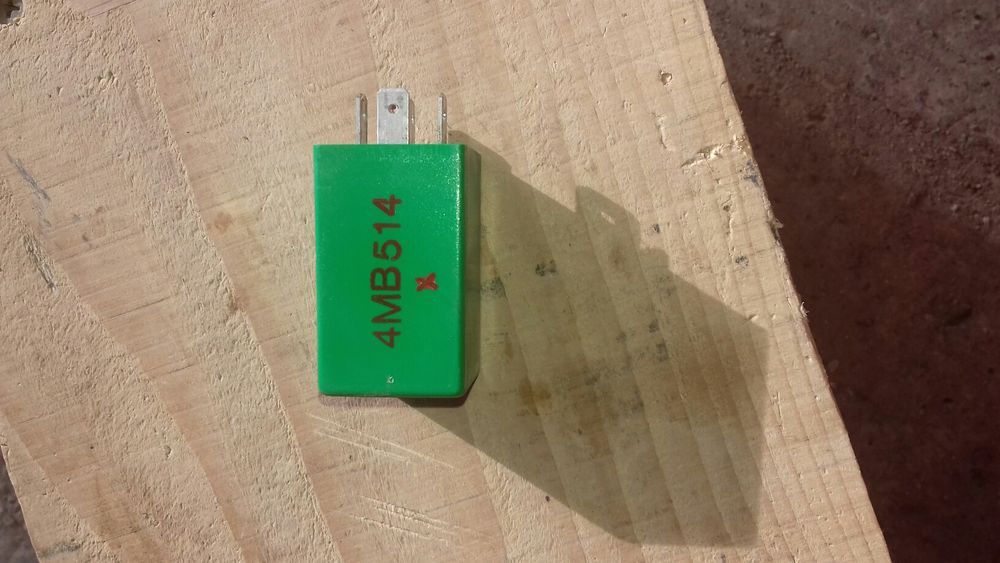 Relee fiesta 3 benzina