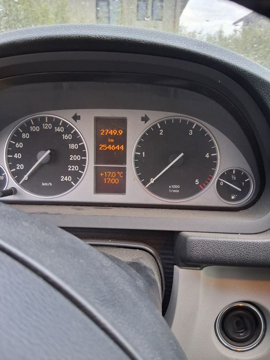 Vand Mercede-Benz B class