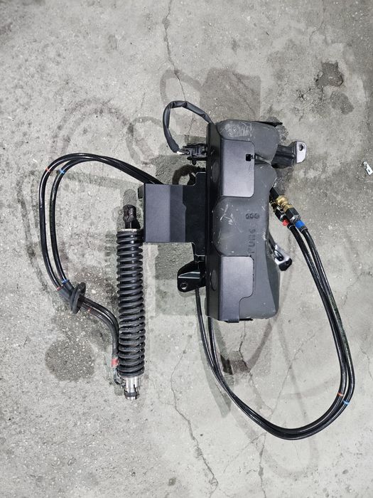 Моторче ел.багажник за Porsche Cayenne 2010г.