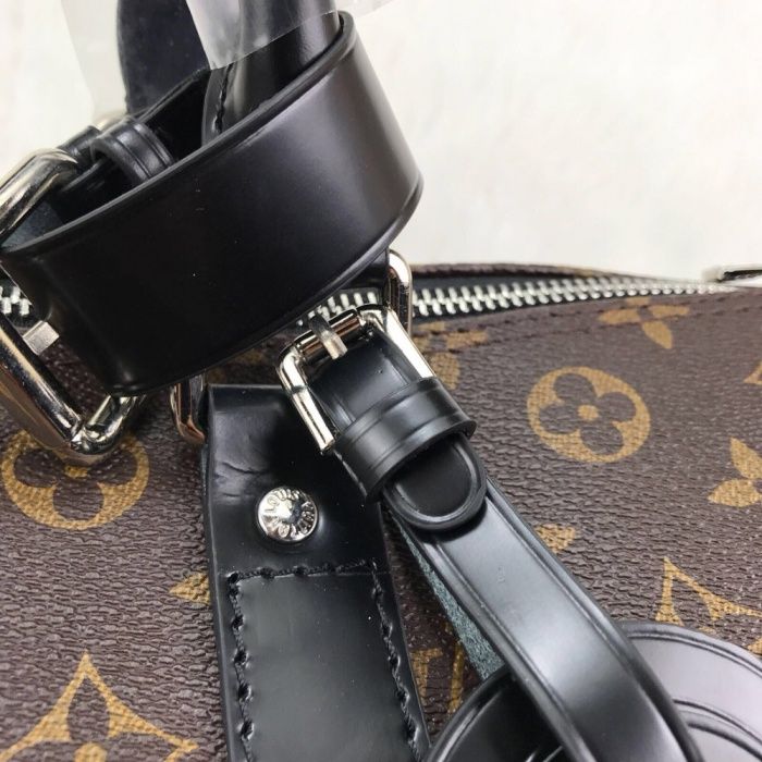 Geanta Louis Vuitton voiaj piele naturală nu ecologică/certificat aute